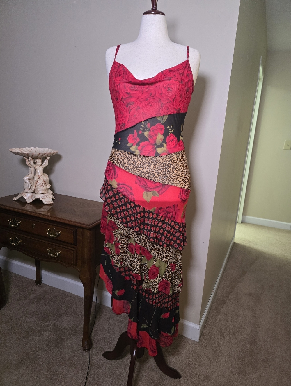 RARE Vintage Victorias Secret Ruffle Hem Cheetah Rose Slip